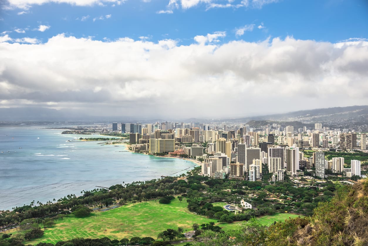 Sailing Through Paradise: A Comprehensive Guide to Seamless Hawaii Shipping